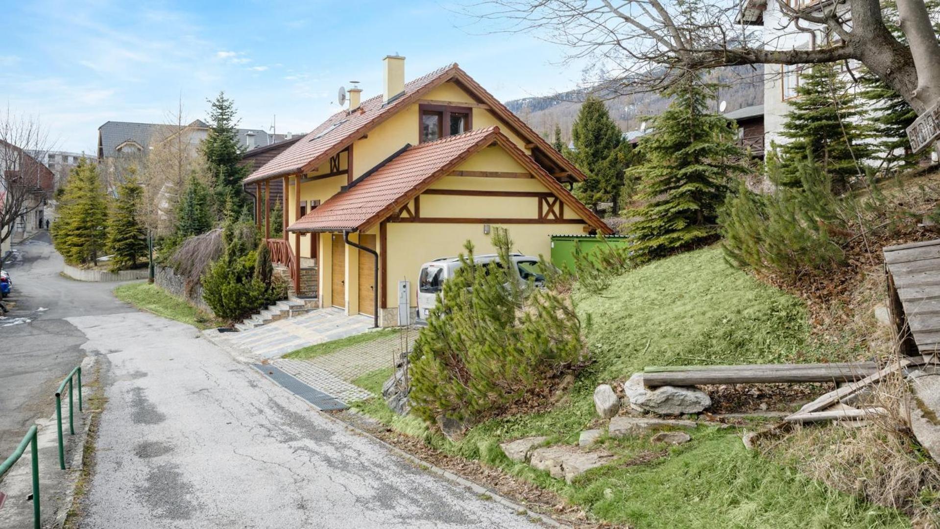 Vila Studienka Vysoke Tatry Luaran gambar