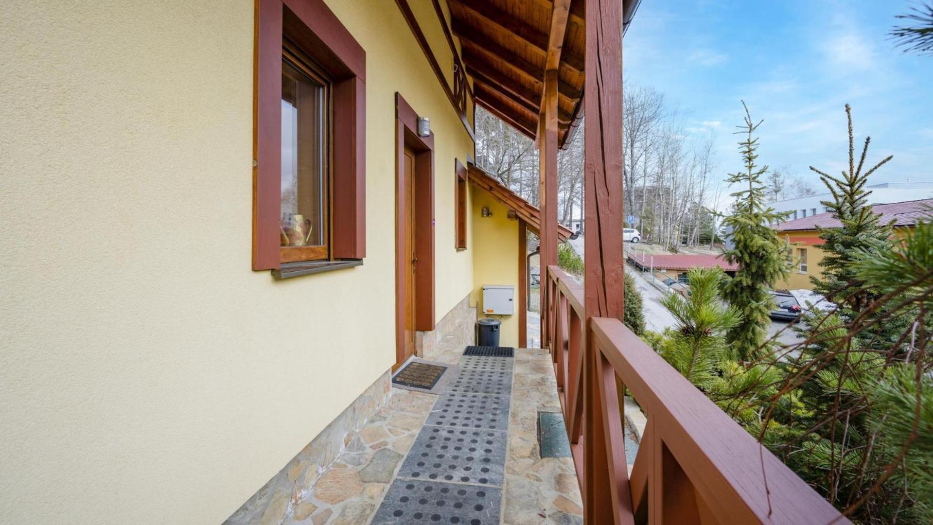 Vila Studienka Vysoke Tatry Luaran gambar